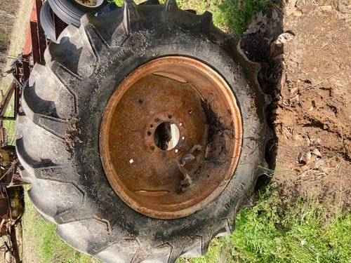 14.9 28 tractor tire